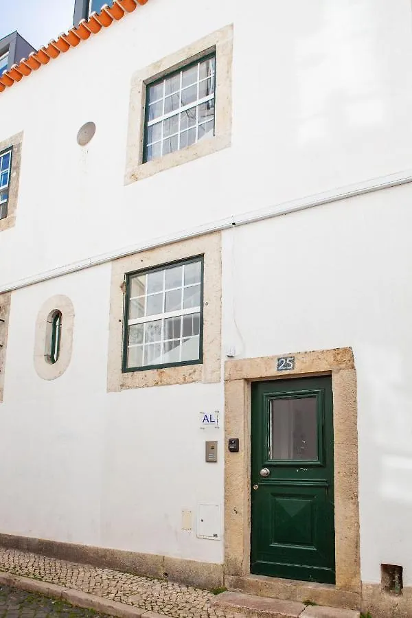 Lägenhet Alfama Delight Panoramic River And Historic City Views 3 Bedrooms And 2 Bathrooms Ac 18Th Century Building Lisboa